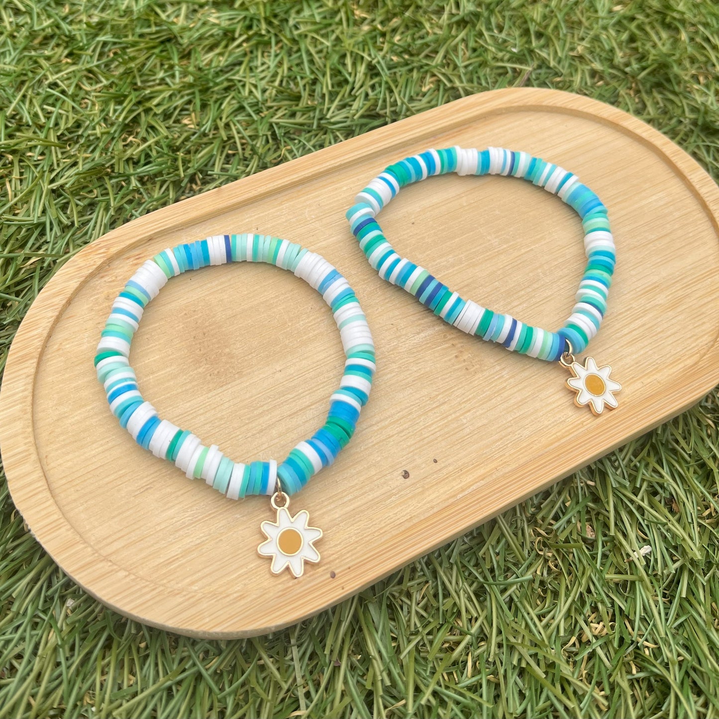 Sea Splash Daisy - Clay Bead Bracelets with Daisy Charm - Stretchy